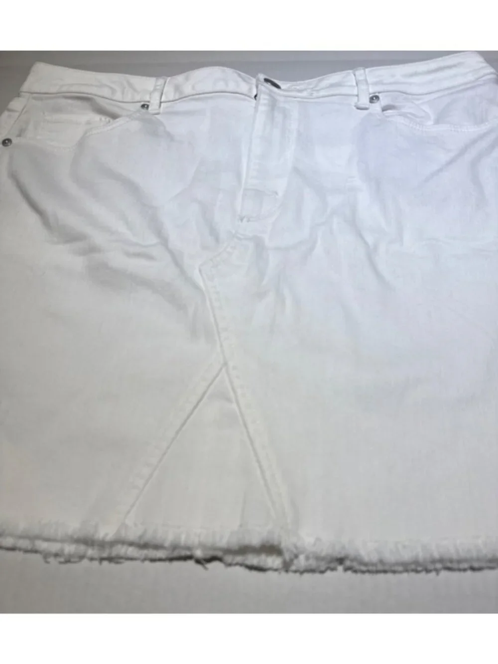 Loft outlet Womens 14 NWT white denim skirt fringe hem cotton spandex
